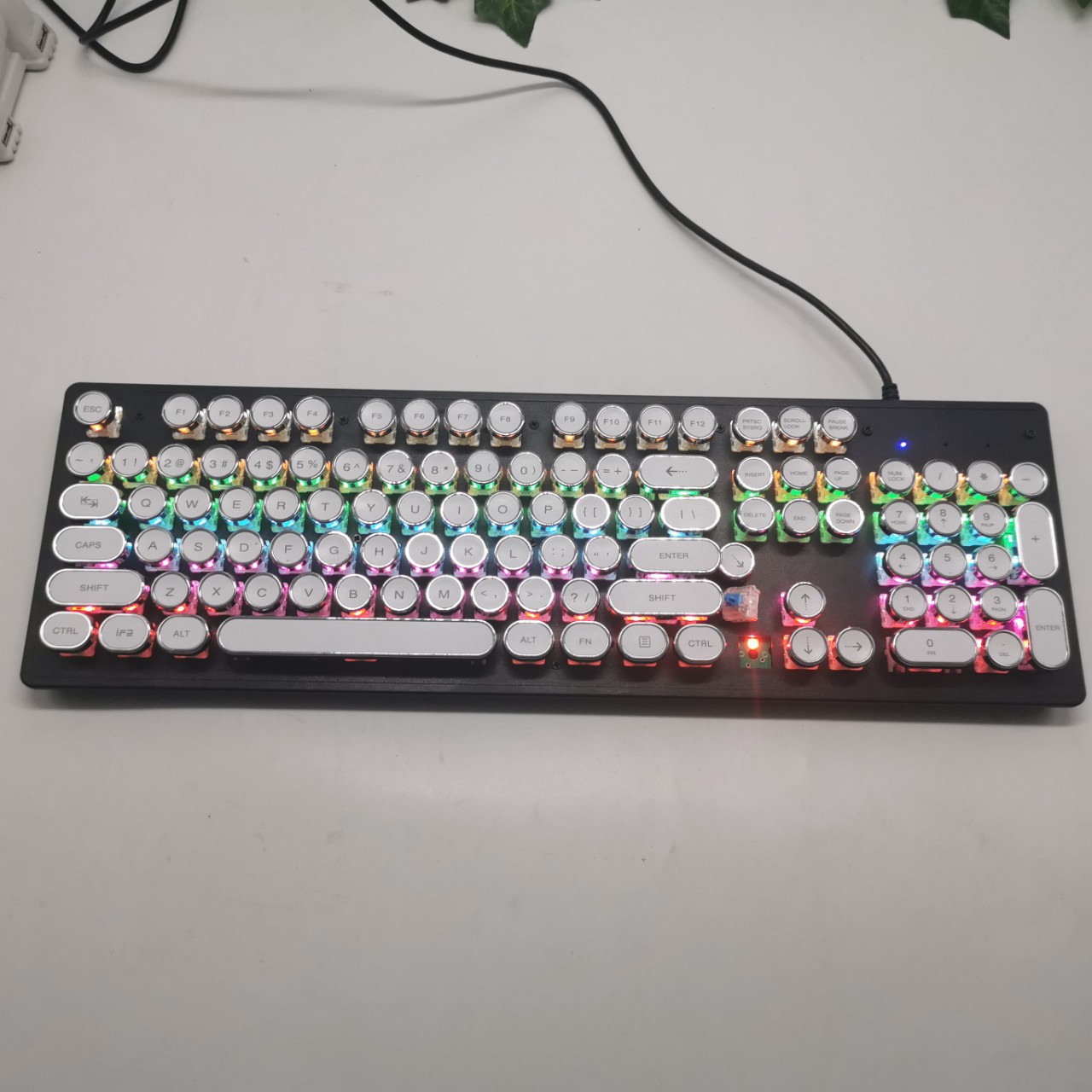 朋克机械键盘插拔青轴网吧游戏电竞机械键盘真机械镀金键帽插拔轴|ms