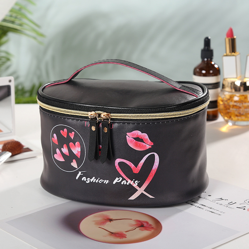 Elegant Heart Shape Pu Leather Oval Makeup Bags display picture 4