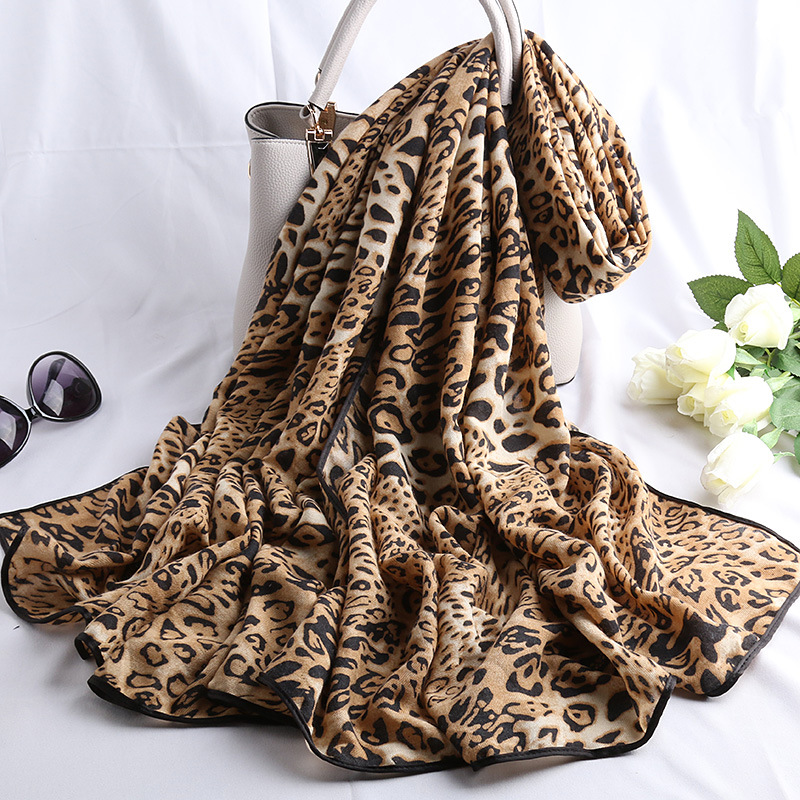 2019 new pattern Europe and America fashion Leopard printing Cotton and hemp scarf Super large Shawl Foreign trade Selling Collar