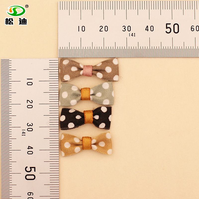 棉带波点小领结封面