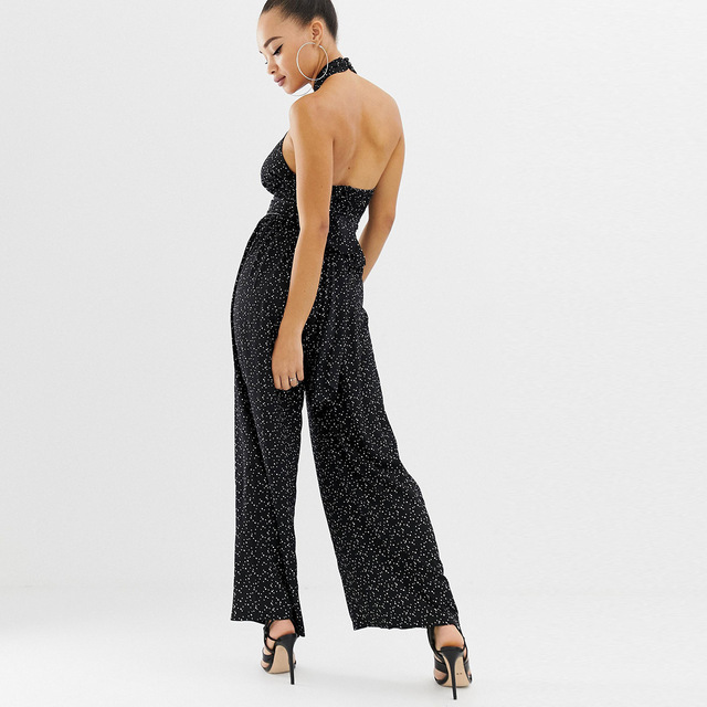 Perspective of wide-legged wave-point long pants sexy bare-back 