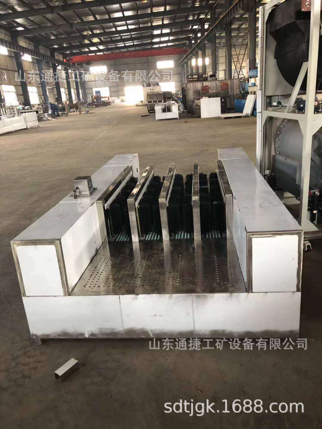 煤矿矿用洗靴机  建筑用单通道全自动洗靴机  双通道半自动洗靴机