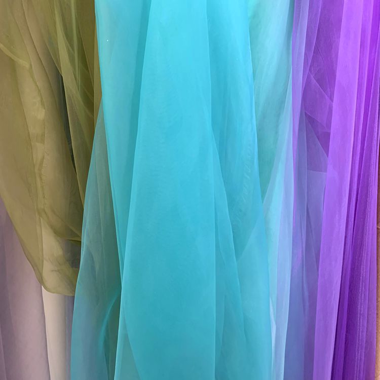 涤纶服装时装婚庆面料发饰头饰玩具各类束口袋子布料无光纱布