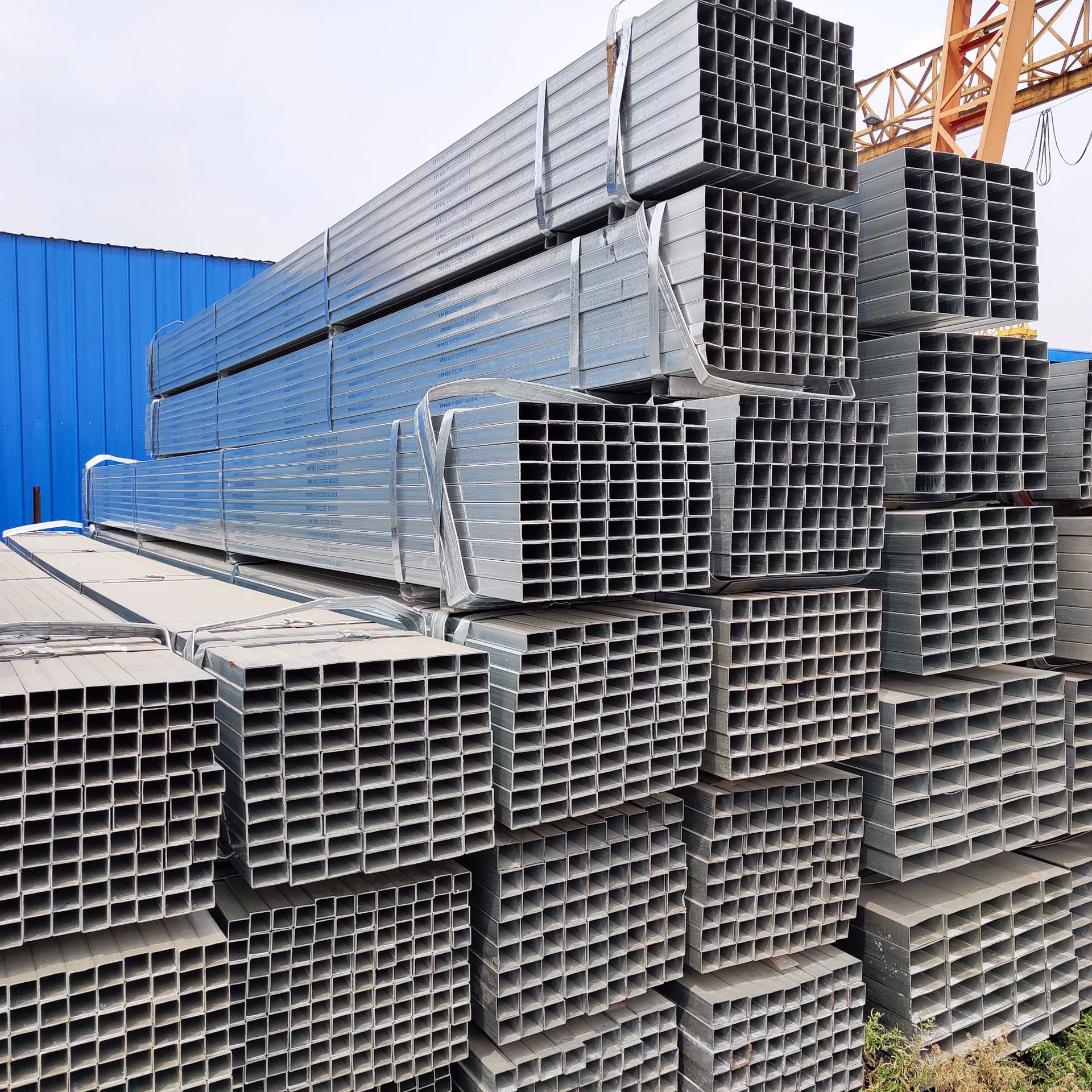 泰安镀锌方管 镀锌带方管 幕墙用方管 100*50*3 热镀锌方管