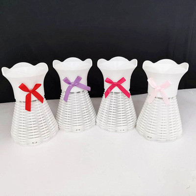 廠家生産直銷梅花口塑料花籃白色仿藤編花瓶原料花簍家居花器花筐