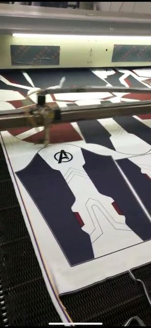 2019 Avengers 4 Quantum Warrior 3D In kỹ thuật số Marvel Heroes với cùng một chiếc áo len Nam rộng lớn Áo