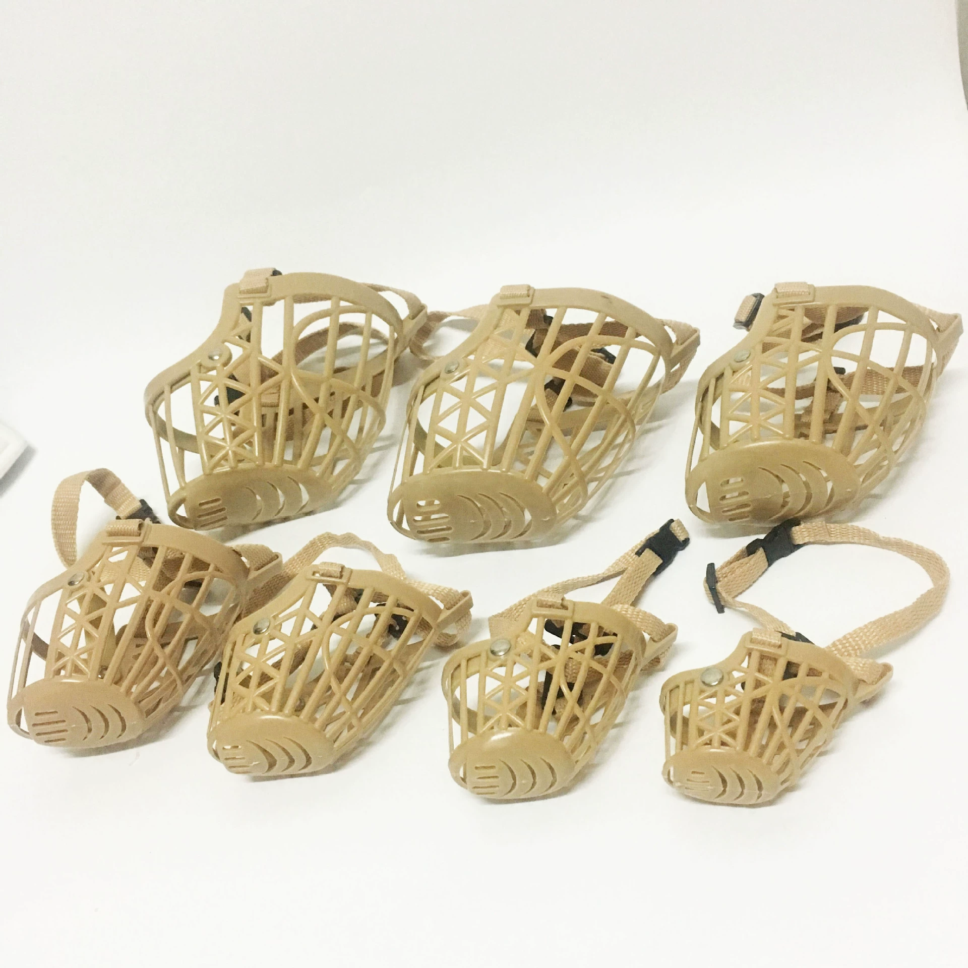 Крышка для рта собаки Маска для защиты от укусов и звонков Маленькая большая собака Крышка для рта собаки Золотые волосы Лай Стоп Покрытие для собак