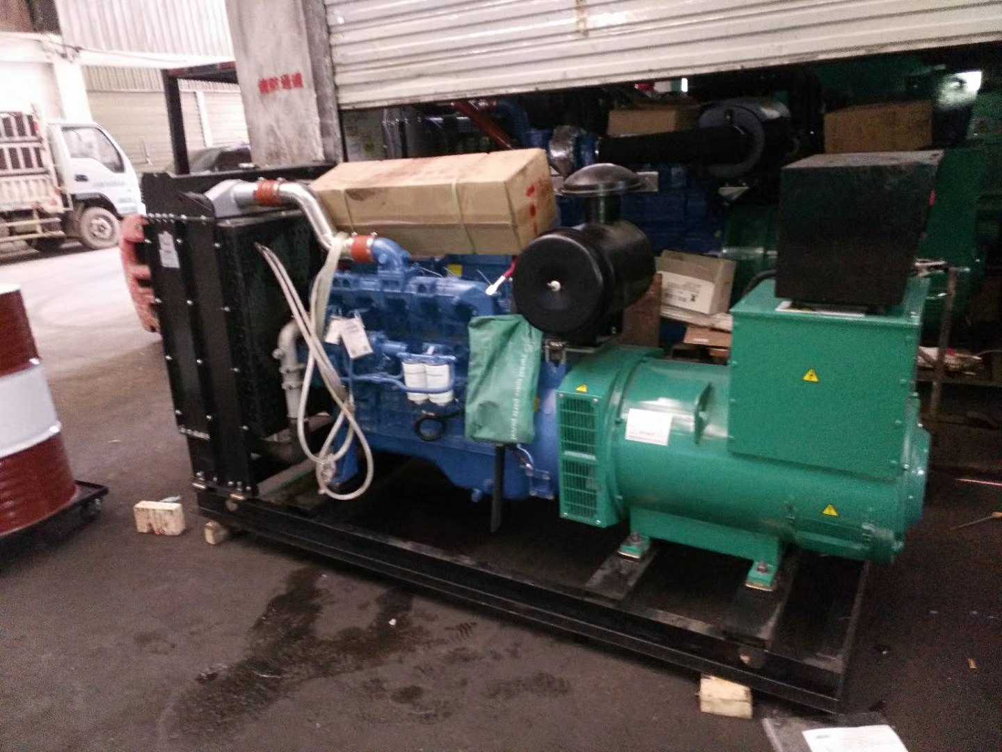 云南昆明玉柴YC6B205L配斯坦福150K无刷全铜电脑模块柴油发电机组