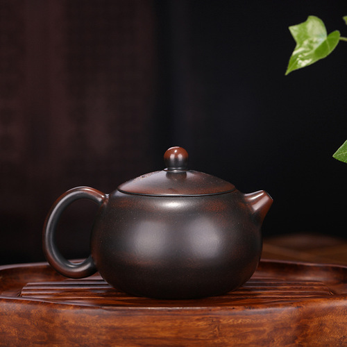 Yixing purple clay pot source manufacturer wholesale and delivery raw ore Qinzhou mud dragon pattern Xishi pot handmade by famous artists