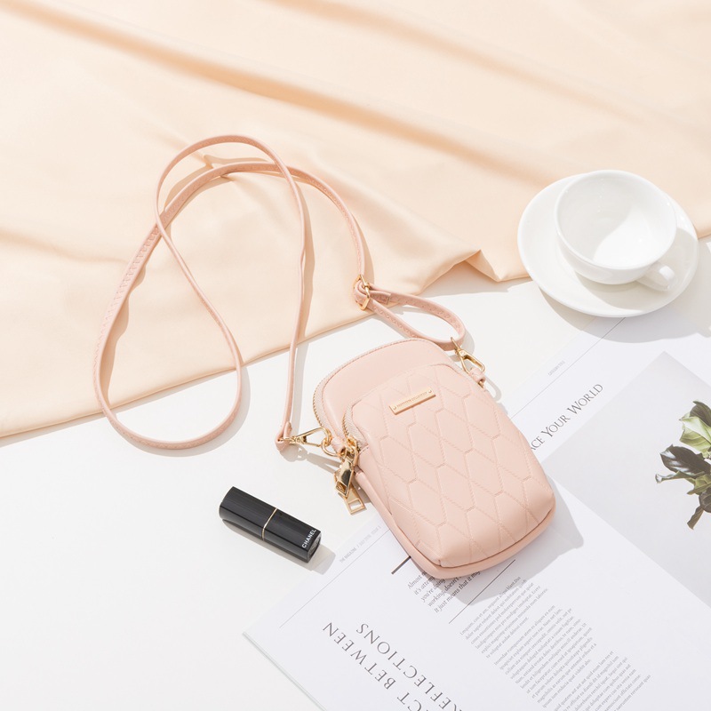 New Multifunctional Earplugs Mobile Phone Bag Han Ling Gera Chain Small Square Bag Crossbody Women&#39;s Shoulder Bag display picture 21