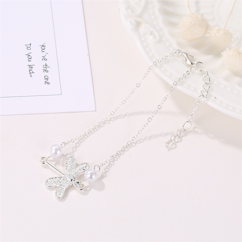 Small Dragonfly Anklet Lady Dragonfly Pearl Pendant Anklet Foot Jewelry Wholesale display picture 4