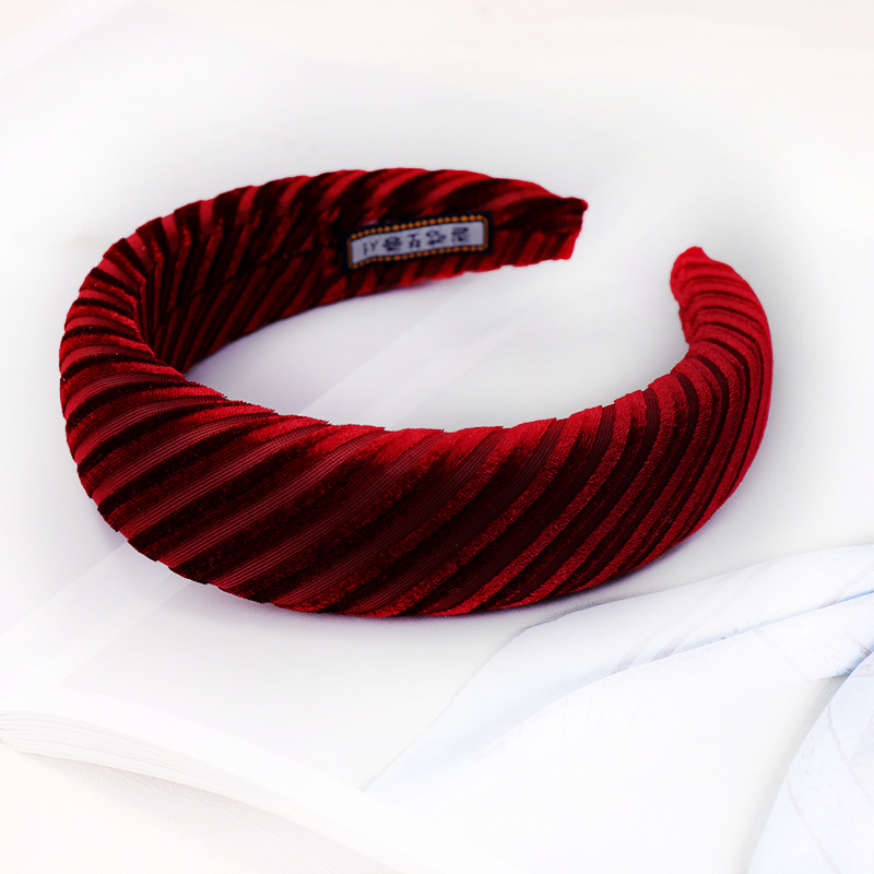 New Hot Velvet Solid Color Sponge Headband Head Buckle Fashion Wild Ladies Headband display picture 10