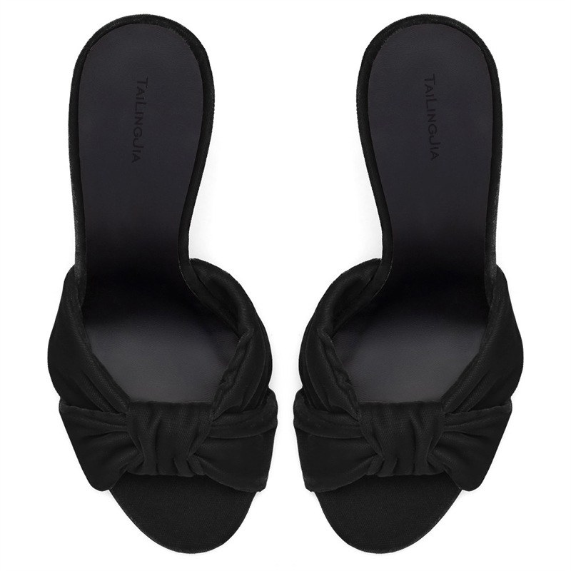 black heels (5).jpeg