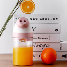 小型手动榨汁机便携家用水果压榨机柠檬橙子压汁神器手压榨果汁杯