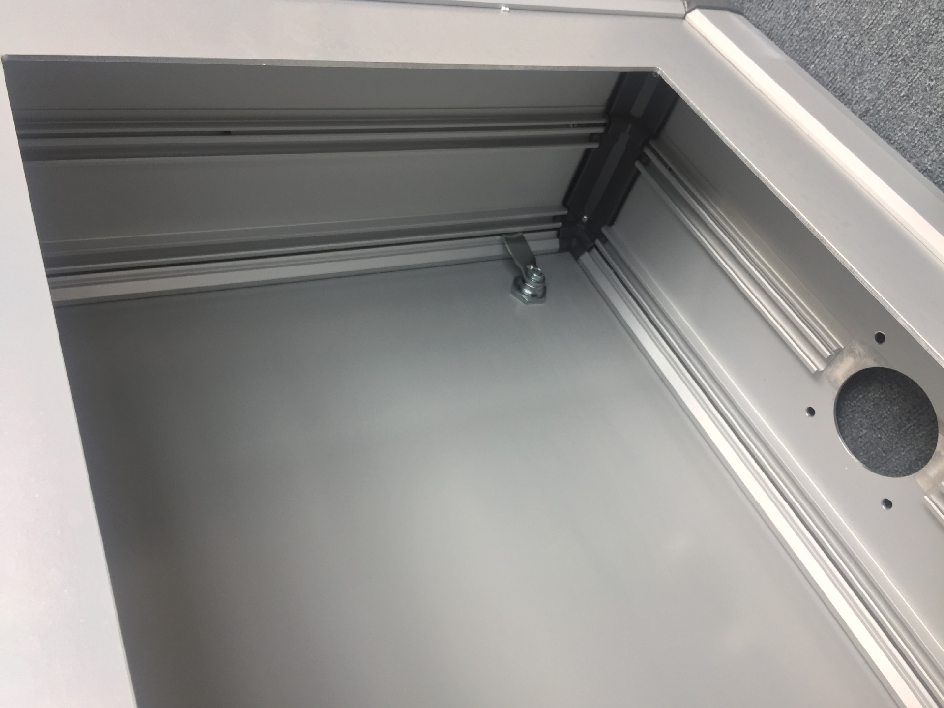 8C3816A3059AE9122BE76B6F69696A