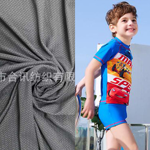 175�\���pȾ�R���Ứ�pɫ���Ͻ���Ӿ���\�����ߏ�͸��