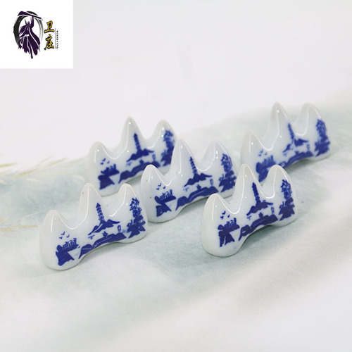 Wholesale ceramic blue and white pen mountain pen pen holder small fork brush holder study four treasures calligraphy and painting supplies