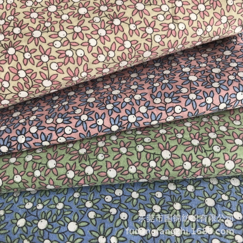 夏季女装小碎花衬衫面料 纯棉府绸印花布 棉布印碎花
