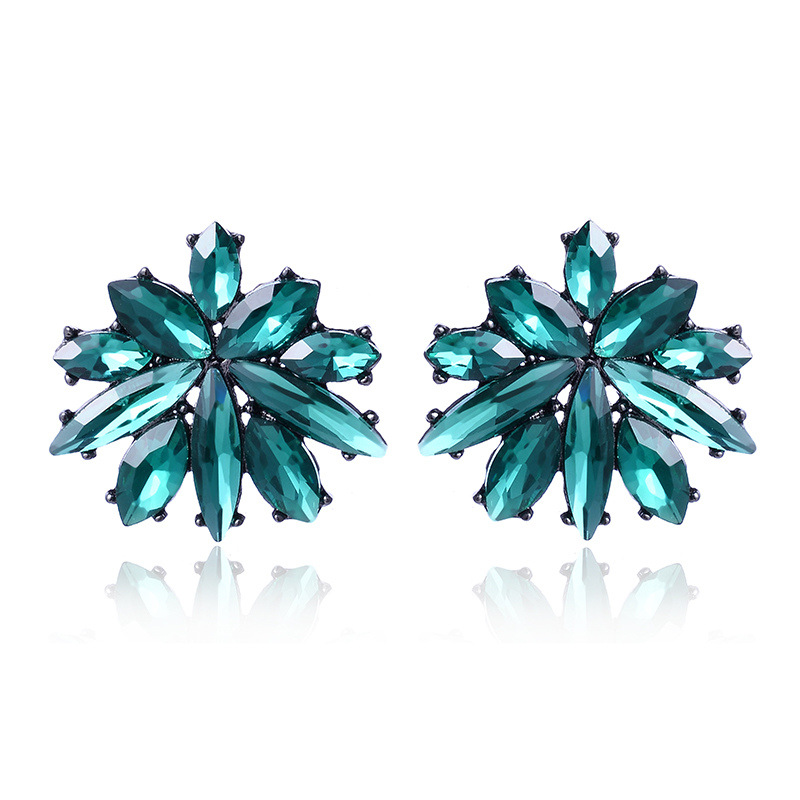 7g Weight Rhinestones Inlay Material Drop Earrings Classification 1 Pair Quantity Daily Occasion Alloy Material Geometric Pattern Women'S Gender Plating Design Retro Style 1 Pair Retro Geometric Alloy Plating Rhinestones Women's Drop Earrings 45