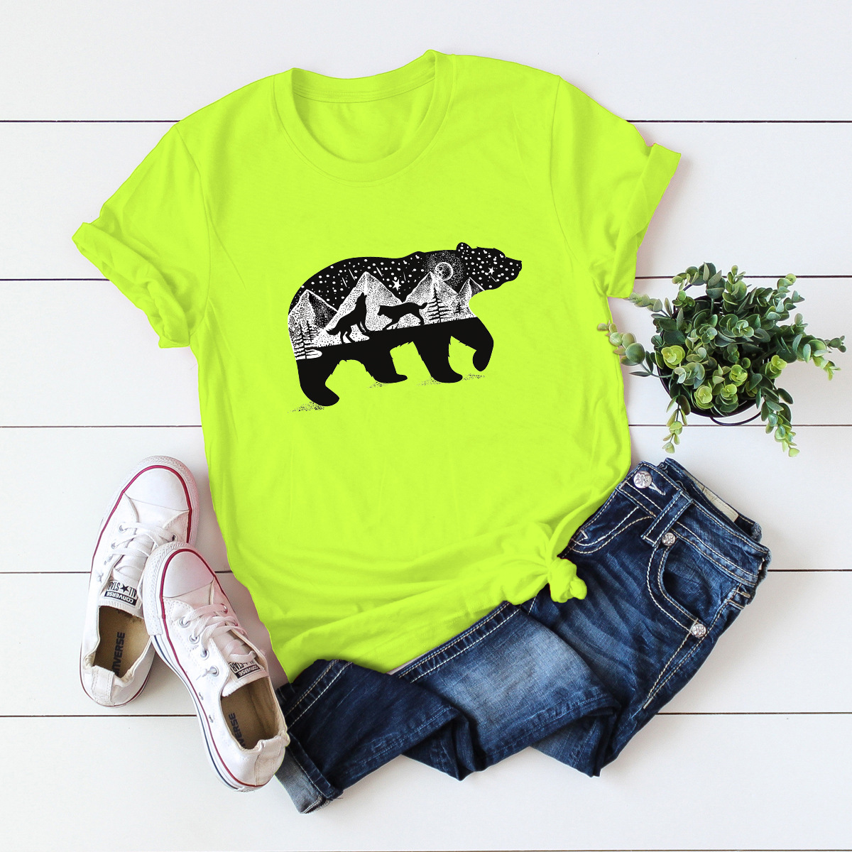   abstract black and white bear wolf comfortable short-sleeved T-shirt NSSN3374