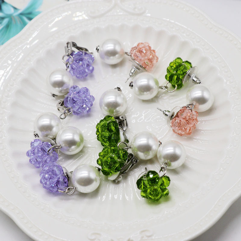 Beads Weaving Ball Stud Earrings Large Pearl Pendant Stud Earrings Sweet Ear Clips display picture 12