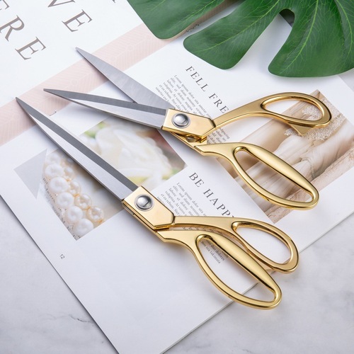 Household hand sewing cutting and stitching shears, trimming and cutting accessories, sewing and cutting large shears, thread ends.