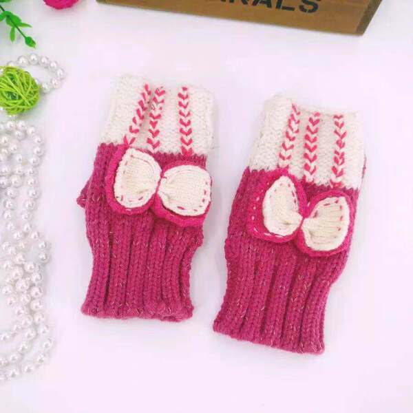 knitted keep warm gloves with bow