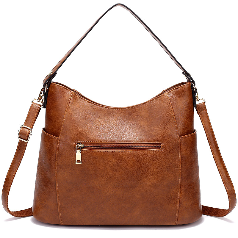Women's Medium Pu Leather Solid Color Fashion Tassel Square Zipper Crossbody Bag display picture 3
