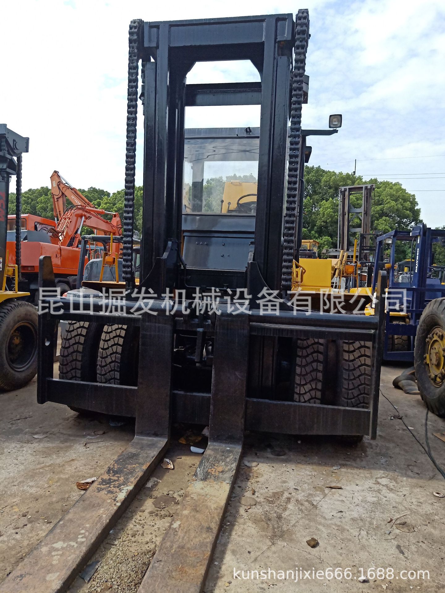 二手TCM20吨柴油叉车 三菱20吨 25吨大叉车 带驾驶室