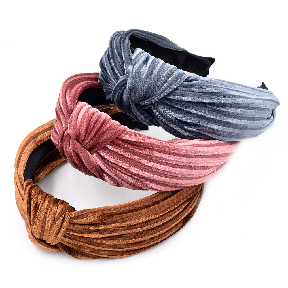 New Striped Plush Korean Fabric Wide-brimmed Headband Wholesale display picture 1