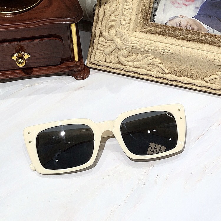 Nuevo celin mismo estilo gafas de sol europeo y americano transfronterizo pequeño marco gafas de sol gafas retro ventas directas de la fábrica