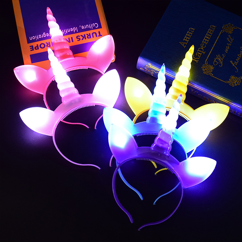 Hebilla de cabeza de unicornio brillante demonio