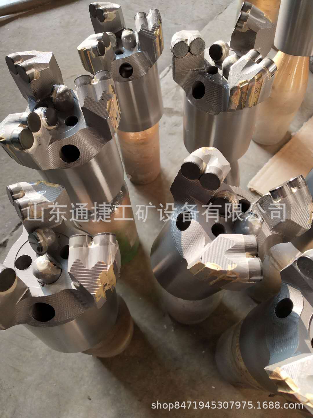 Φ55 65 75 94 113 133三翼内凹金刚石钻 复合片钻头三翼无芯钻头