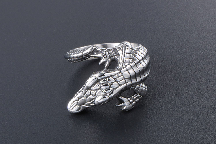 Classic Style Crocodile Titanium Steel Polishing Men's Rings display picture 3