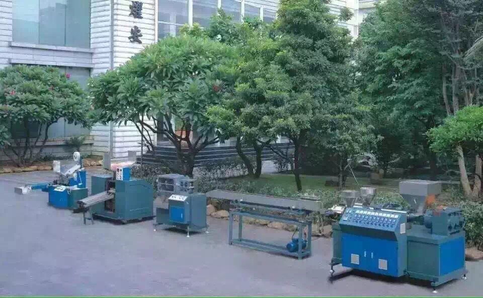 广东厂家供应YAOAN多色饮料吸管拉管机 多色机型供客户选择