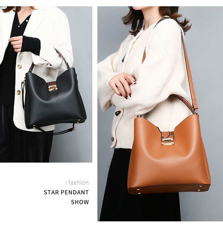 Women's Large Pu Leather Solid Color Vintage Style Square Buckle Bag Sets display picture 8