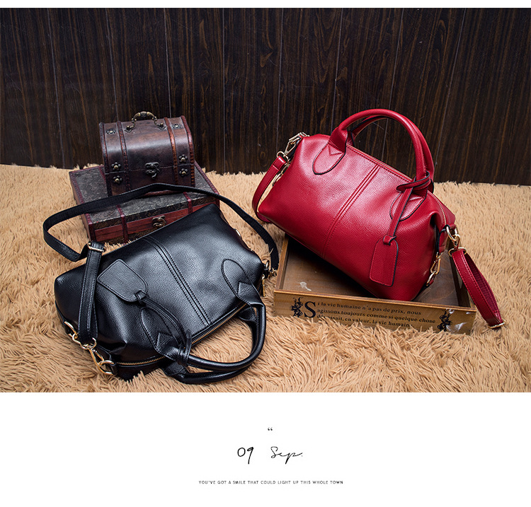 Borsa a tracolla con motivo litchi estivo 2024 Borsa a cuscino con una spalla da donna nuova_voghion.com