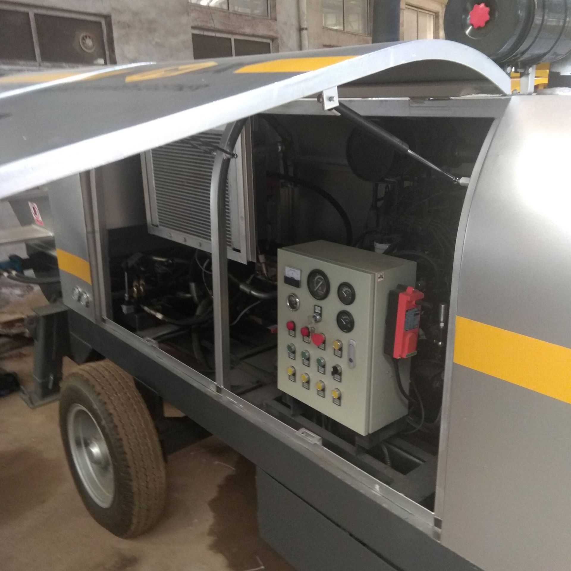 HBT60-16-13S柴油输送泵 柴油机地泵 混凝土柴油拖泵 60柴油拖泵