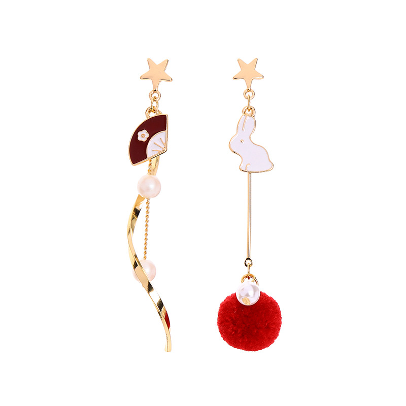 Korean Fan Hair Ball Earrings Cute Bunny Drip Oil Earrings Women's New Pearl Earrings display picture 5