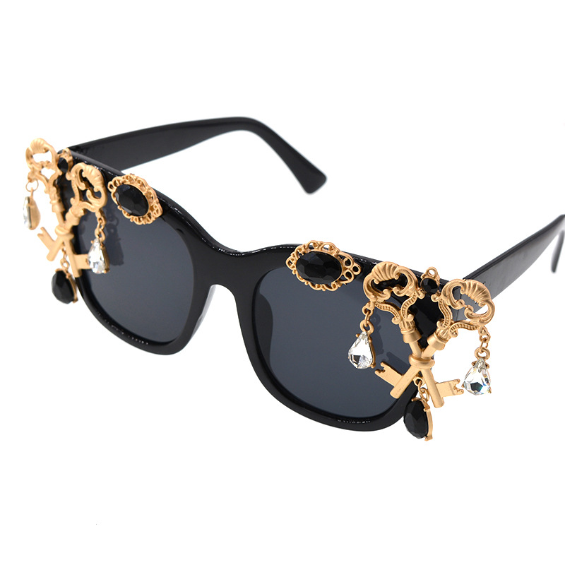 Fashion Hollow Key Water Drop Inlaid Rhinestone Sunglasses Wholesale Nihaojewelry display picture 2
