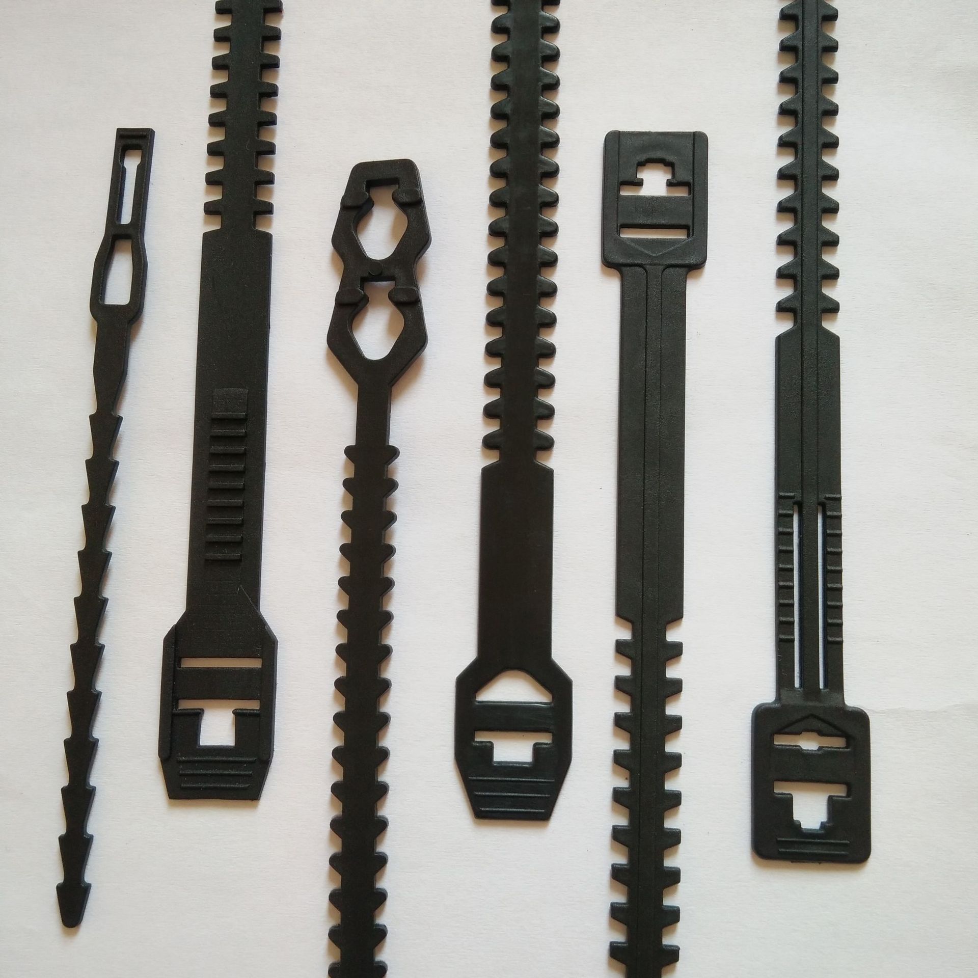 SGS鱼骨扎带梯型扎带塑料扎带PE扎带环保扎带珠式扎带四扎扎带