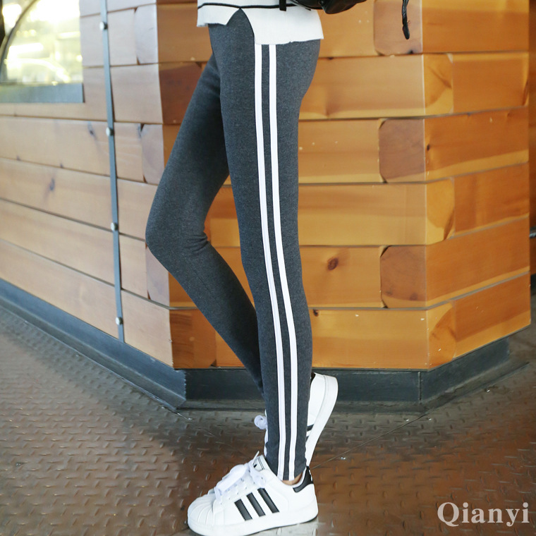 Autumn new pattern Parallel bars leisure time Nine points Leggings