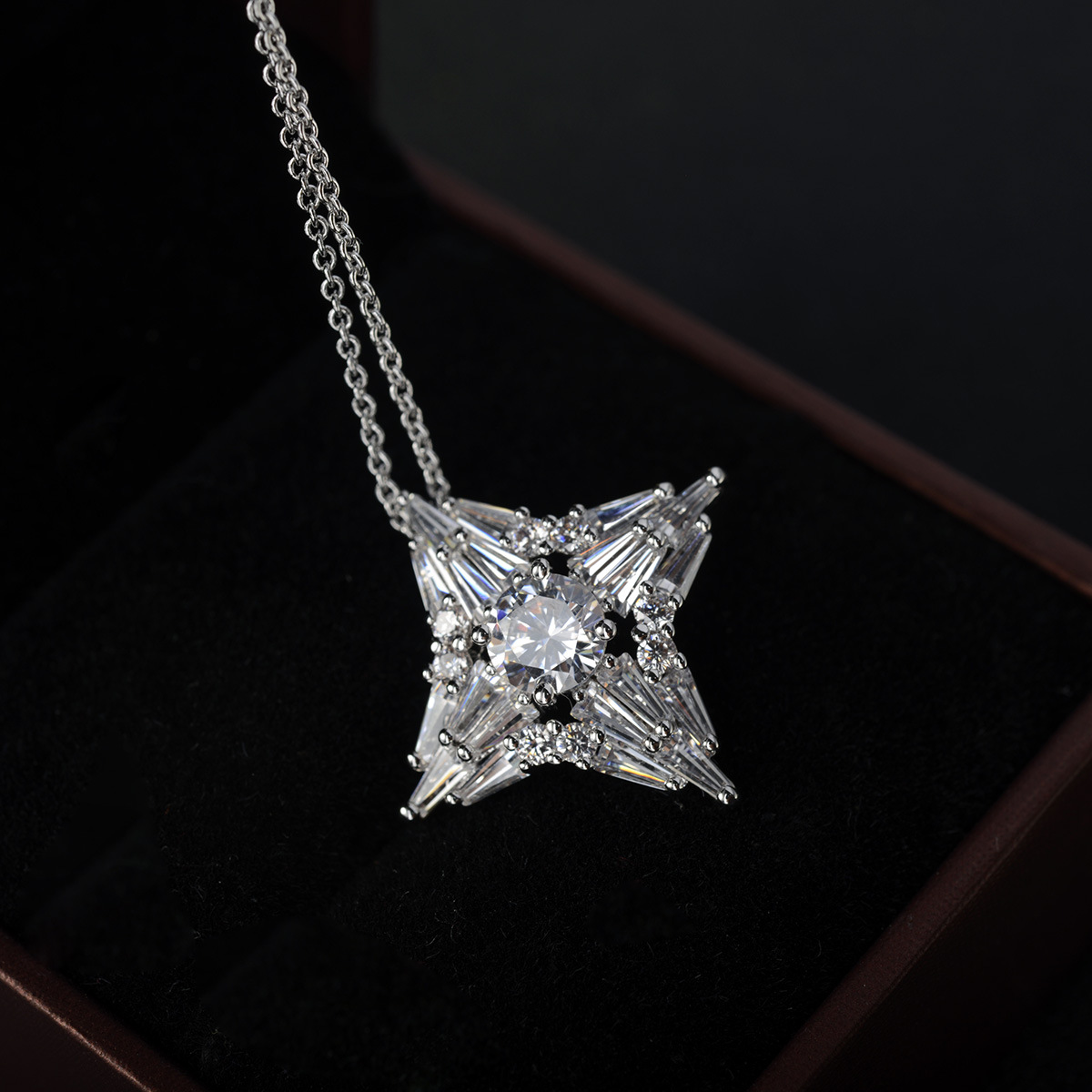 �����ļ��պ�С����ʮ�ּ������� ��������� Ů�� ����77428