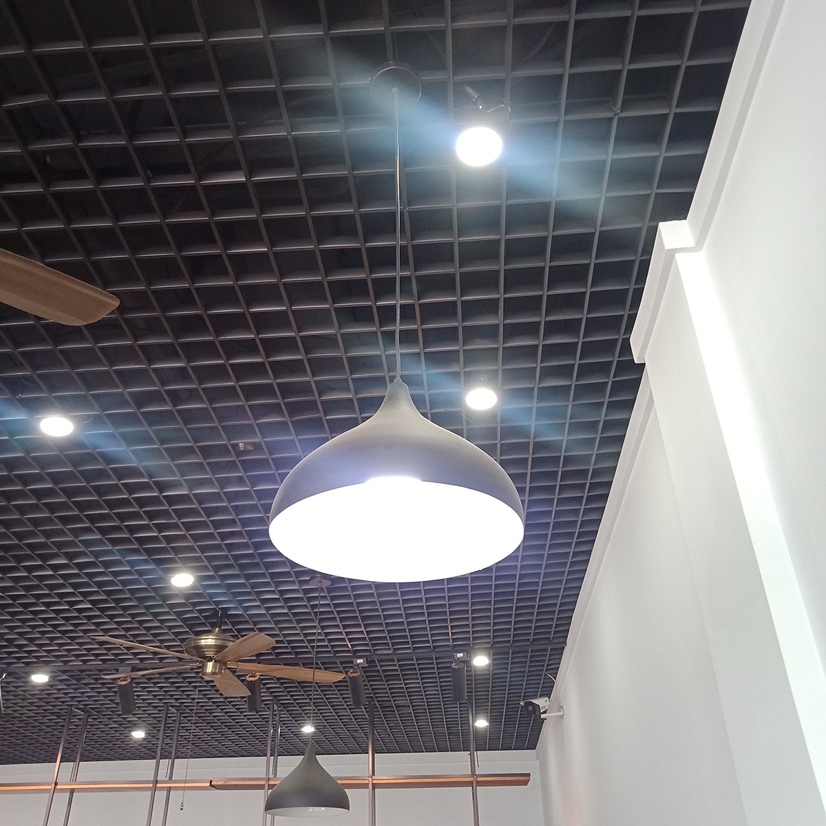 LED吊灯外壳单头餐厅美发办公室吊灯现代简约创意个性彩色灯罩|ms