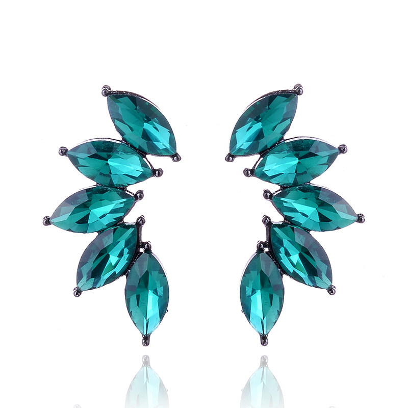 7g Weight Rhinestones Inlay Material Drop Earrings Classification 1 Pair Quantity Daily Occasion Alloy Material Geometric Pattern Women'S Gender Plating Design Retro Style 1 Pair Retro Geometric Alloy Plating Rhinestones Women's Drop Earrings 48