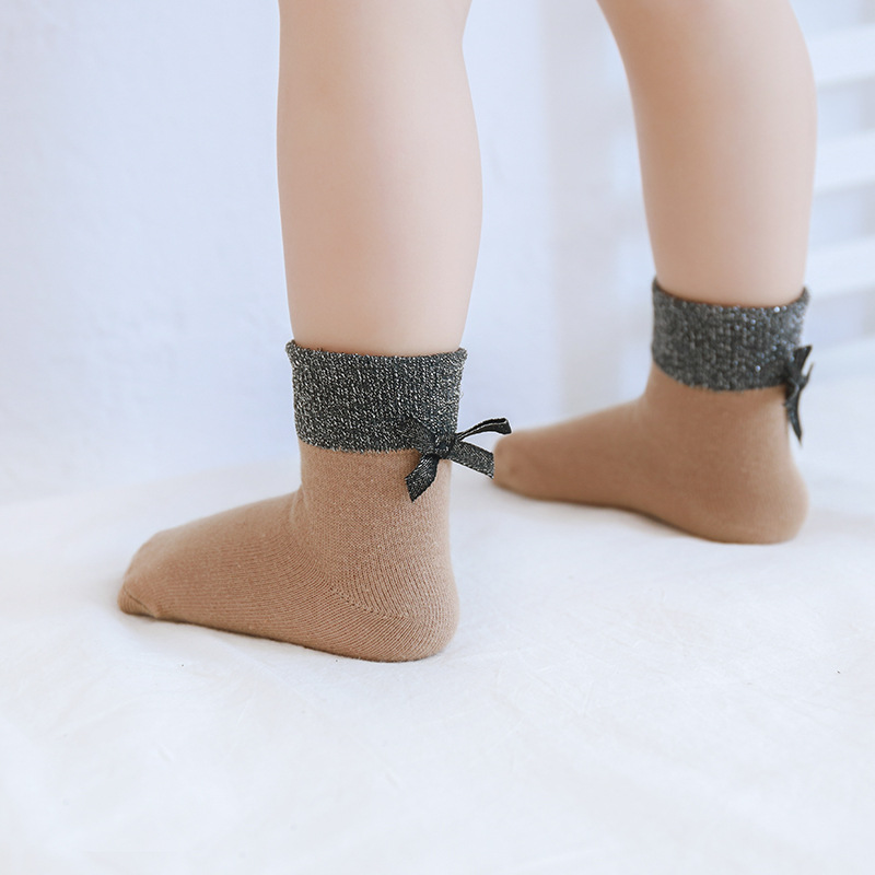 19 nuevos calcetines de los niños de las mujeres de la mitad de la pantorrilla de moda de las niñas calcetines de pelo de las niñas calcetines primavera y otoño algodón peinado princesa
