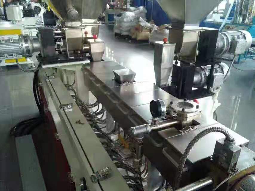 燿安供应PP刮胡刀精密润滑条押出机设备PE超润滑条挤出设备生产线