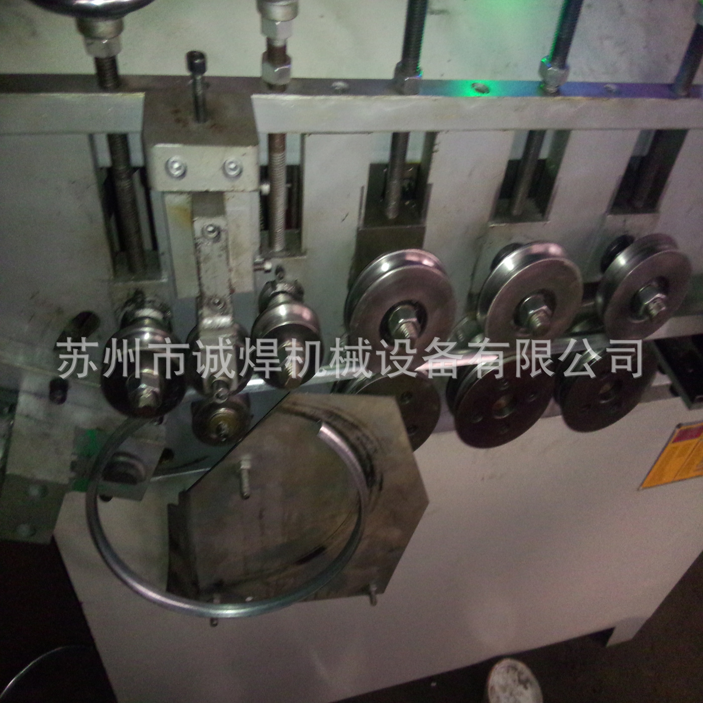 苏州诚焊供应螺旋风管抱箍成型机、螺旋风管卡箍成型机，抱箍机-阿里巴巴