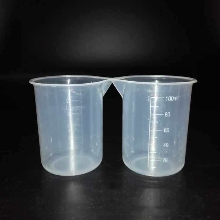 供应100ml量杯 塑料烧杯 塑料量杯 调和杯 PP塑料杯 厂家批发代发