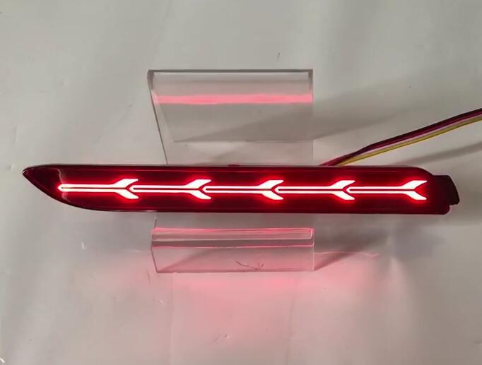 Aplicable a 11-14 Camry Luz de parachoques trasero Camry luz de advertencia luz de freno modificada luz antiniebla